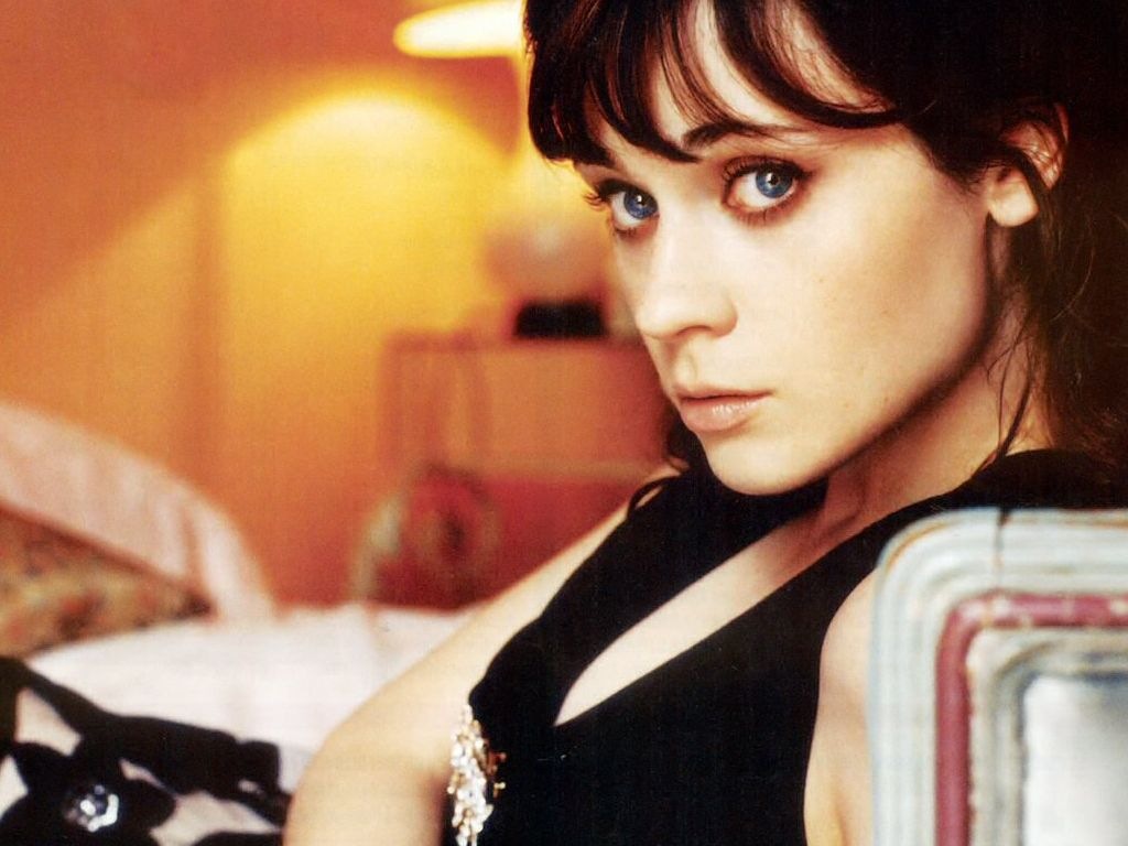 [Zooey Deschanel 21 1024x768 Desktop Stars Wallpapers[2].jpg]